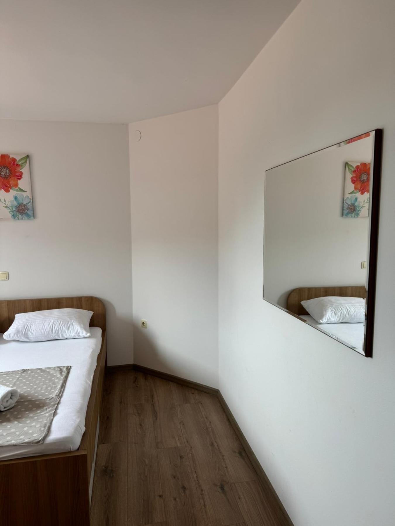 Apartments Dumicic Супетарска Драга Екстериор снимка