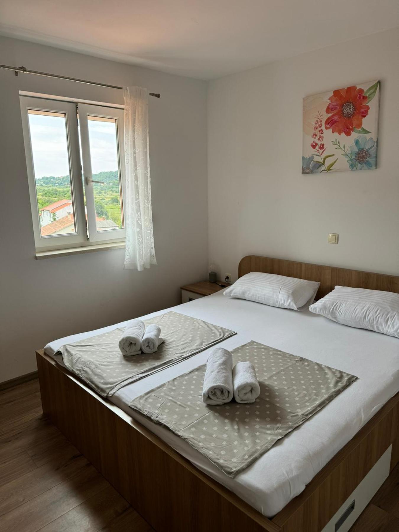 Apartments Dumicic Супетарска Драга Екстериор снимка