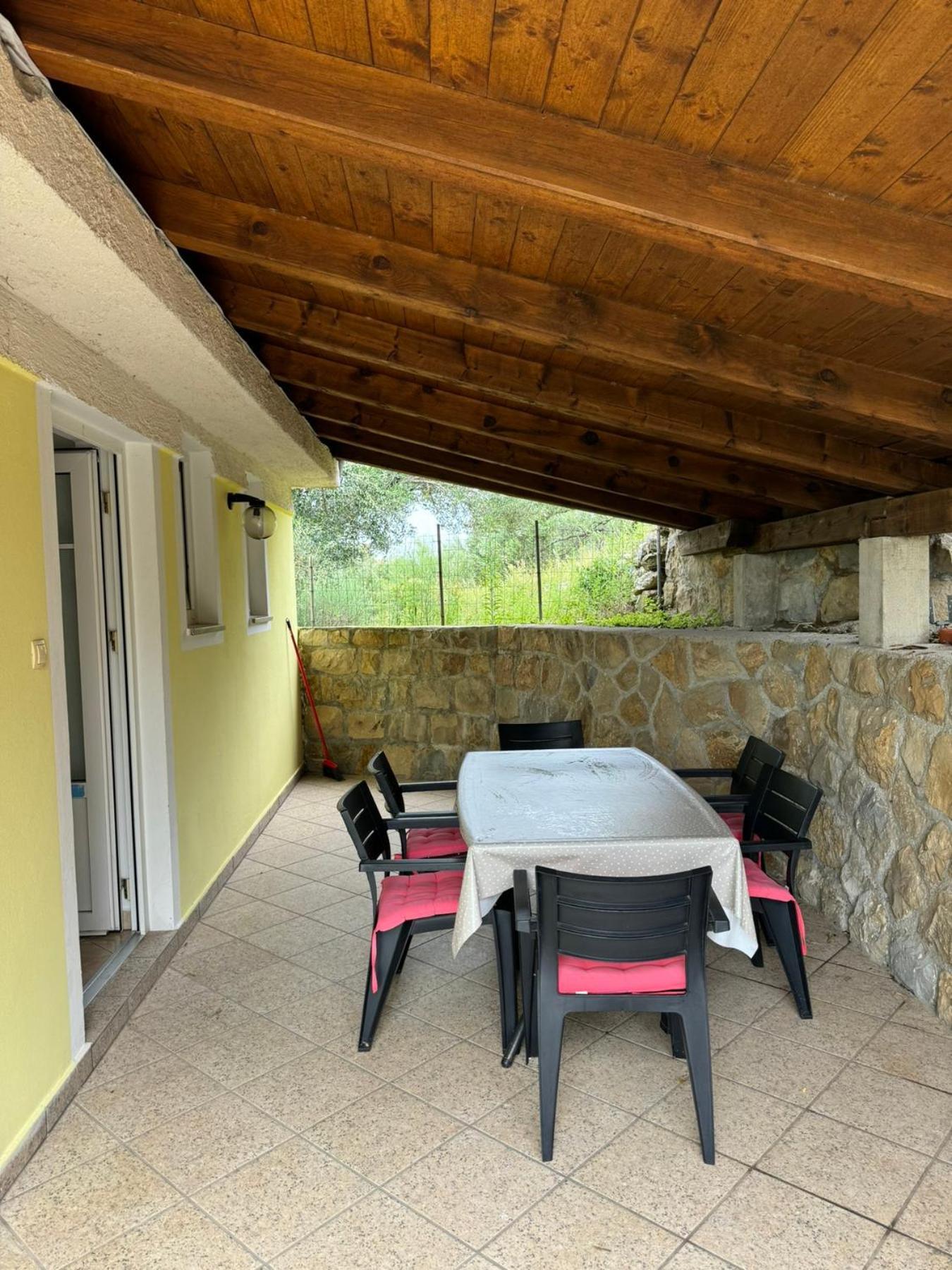 Apartments Dumicic Супетарска Драга Екстериор снимка