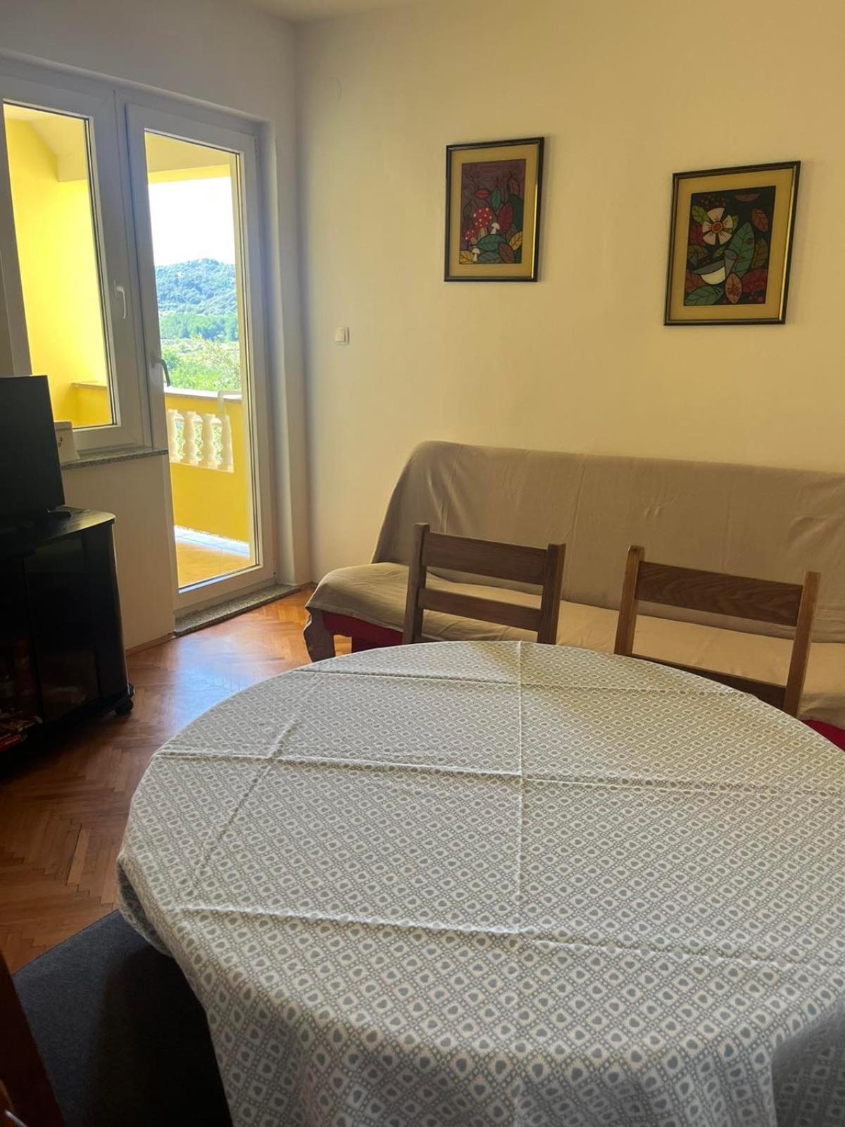 Apartments Dumicic Супетарска Драга Екстериор снимка